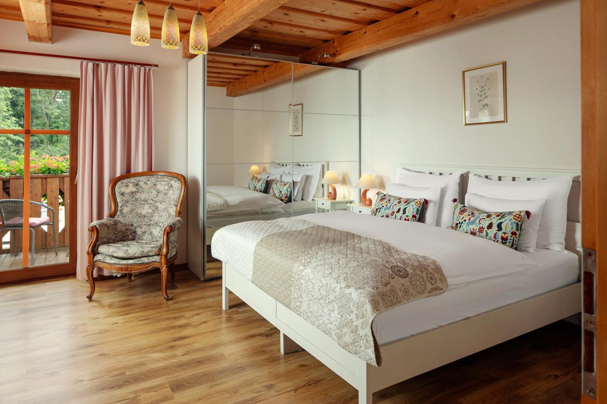 Hotel Krizovy Vrch Jesenik Bagian luar foto