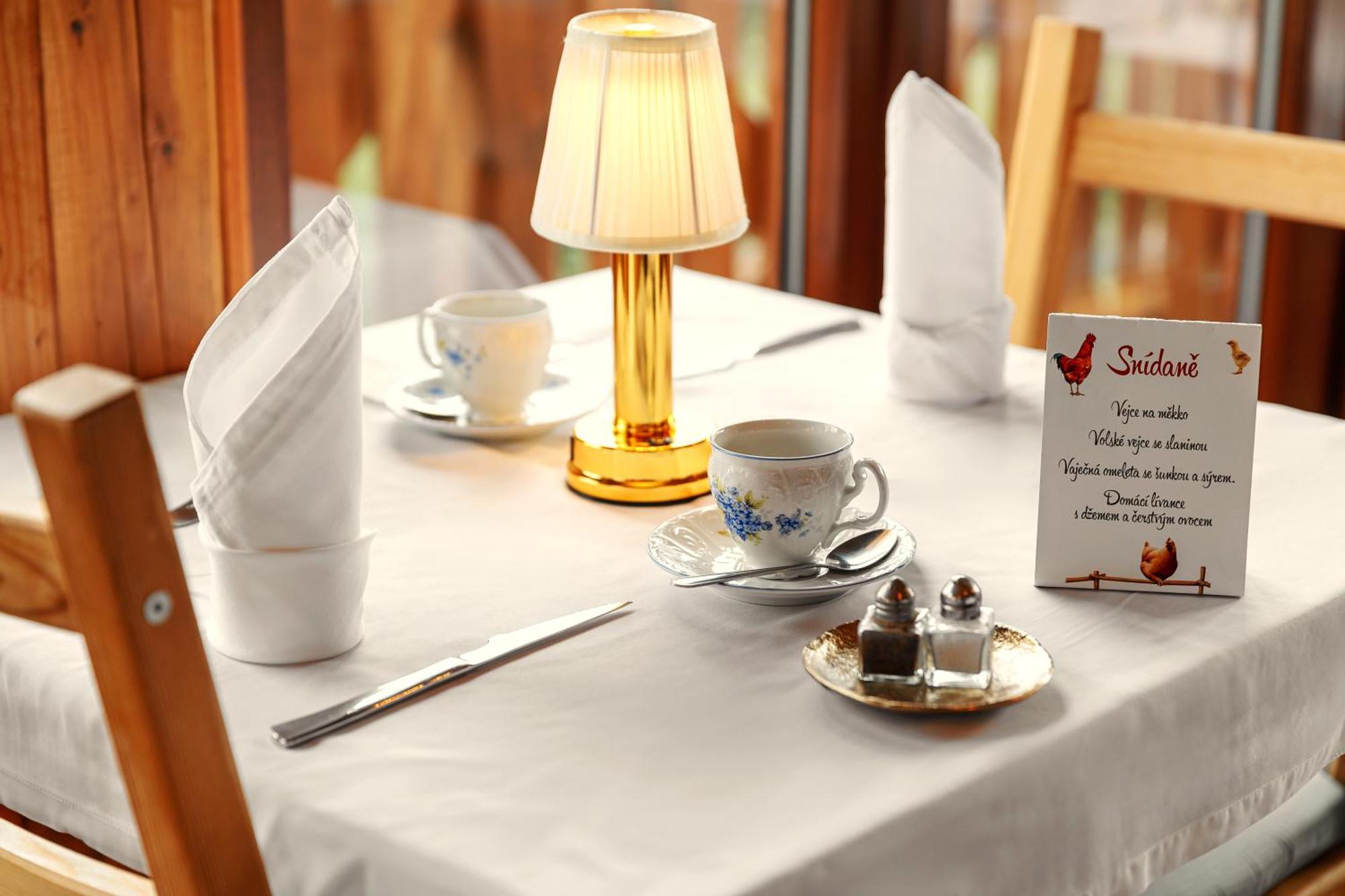 Hotel Krizovy Vrch Jesenik Bagian luar foto